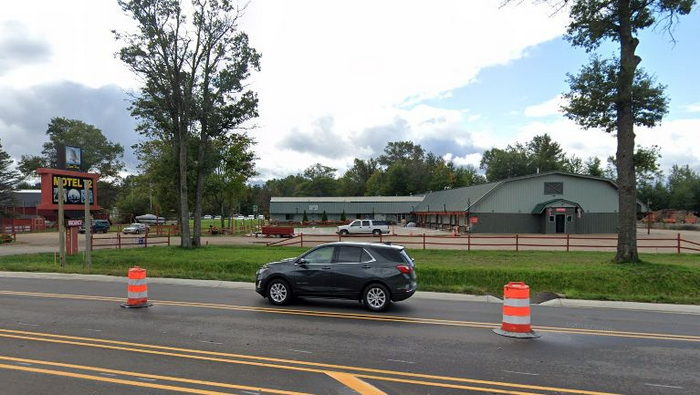 Motel 72 (Roost Motel) - Photo From Web (newer photo)